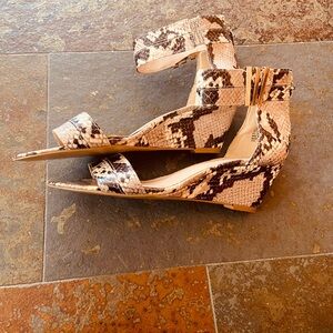 Nine West Leather Snakeskin Sexy Women's Sandals Brown and beige Stylish!